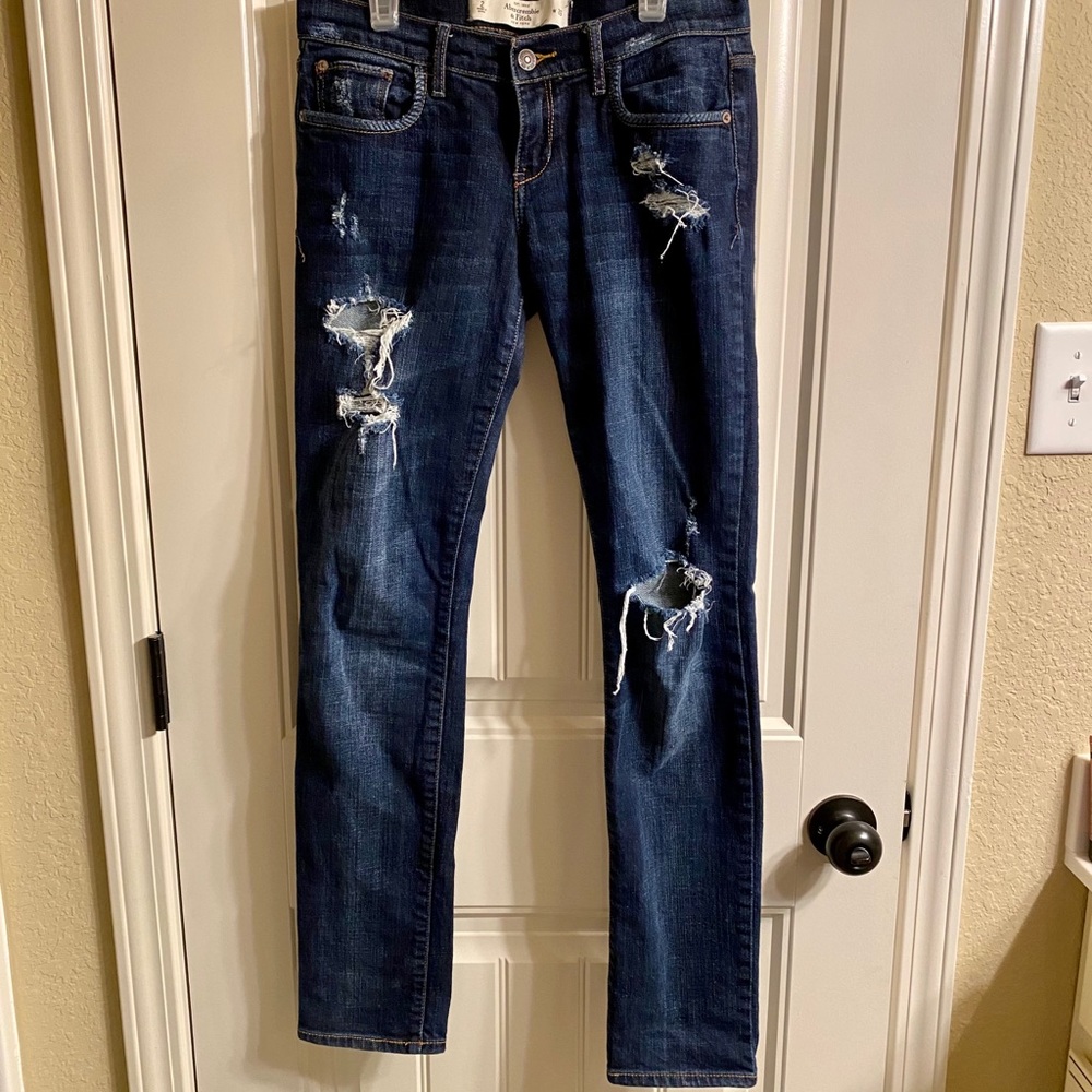 Vintage Abercrombie distressed dark skinny jeans
